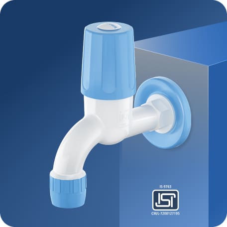 Form Flow Bib Cock Short