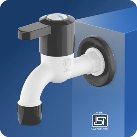 Form Flow Bib Cock Short